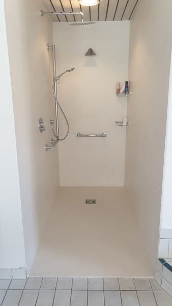 Fugenlose Dusche Lamurista Hardrock Schortens Jever 01