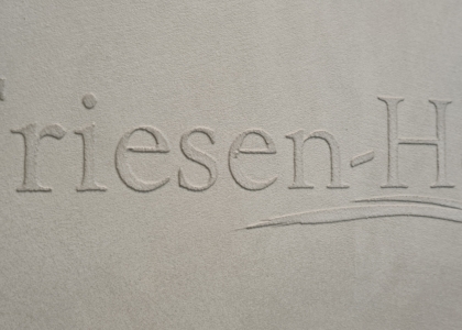Fugenlose Wand im Friesen-Hotel in Jever