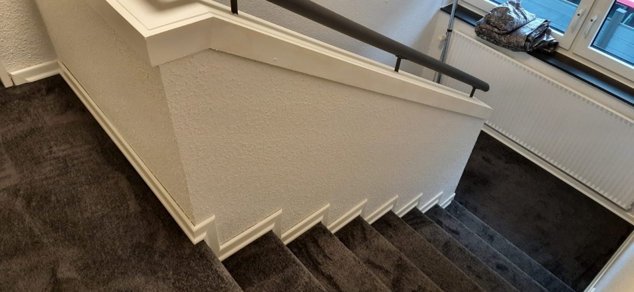 Teppichboden auf Treppe