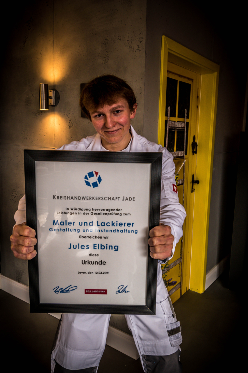 Gesellenprüfung bestanden! - Malerbetrieb Erwin Janßen in Schortens