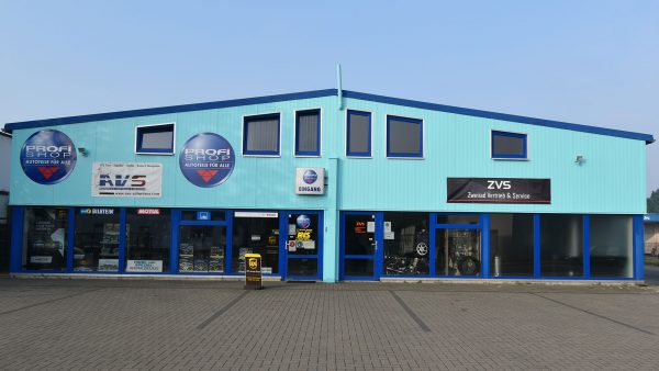 Halle Schortens Anstrich Sanierung Fassadensanierung Malerarbeiten 01