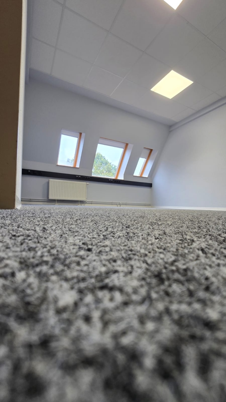 Büromodernisierung mit Filz Teppichboden