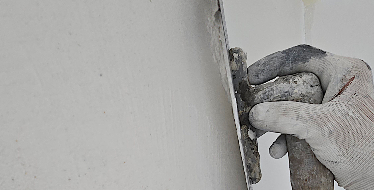 Kalkputz fugenlos spachteln