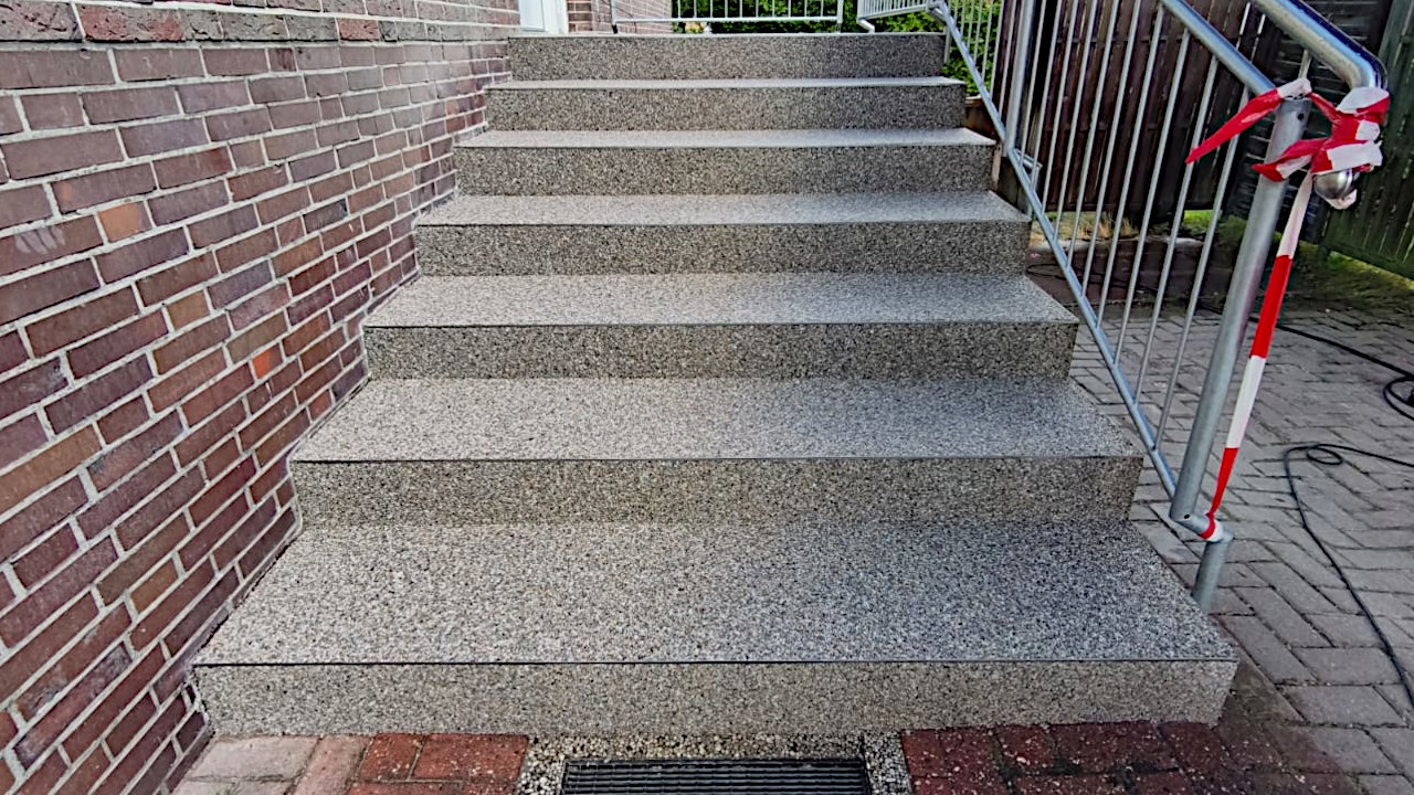 treppenretter schortens sanierung treppe steinteppich 02