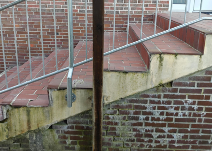 treppenretter schortens sanierung treppe steinteppich vorher 4